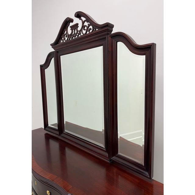 Thomasville Thomasville Mahogany Chippendale Style Tri-Fold Dresser Mirror For Sale - Image 4 of 11
