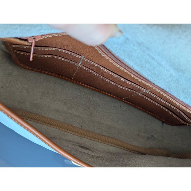 1990s Classic Dooney and Burke Equestrian Shoulder Bag For Sale - Image 5 of 7