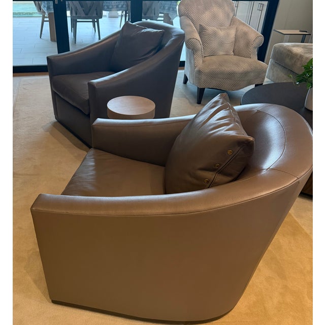 Rene Cazares Pair of René Cazares Holly Swivel Chairs Upholstered in South Hampton Charcoal Genuine Leather. For Sale - Image 4 of 7