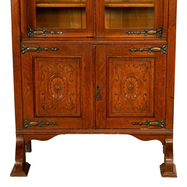 Antique Liberty & Co. Arts and Crafts Oak Mission Bookcase Display Cabinet London 1905, , Attributed For Sale - Image 13 of 13