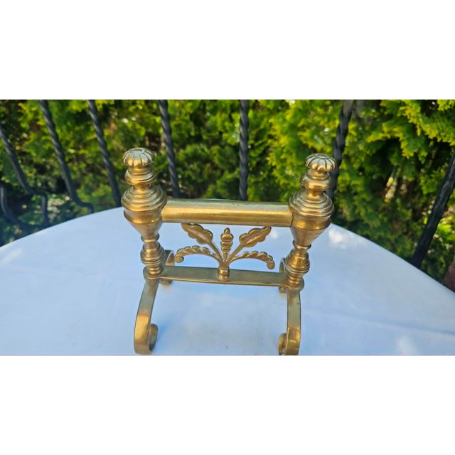 Art Nouveau brass fireplace wood stand, dimensions: height 20 cm, width 16.2 cm, depth 13.2 cm.