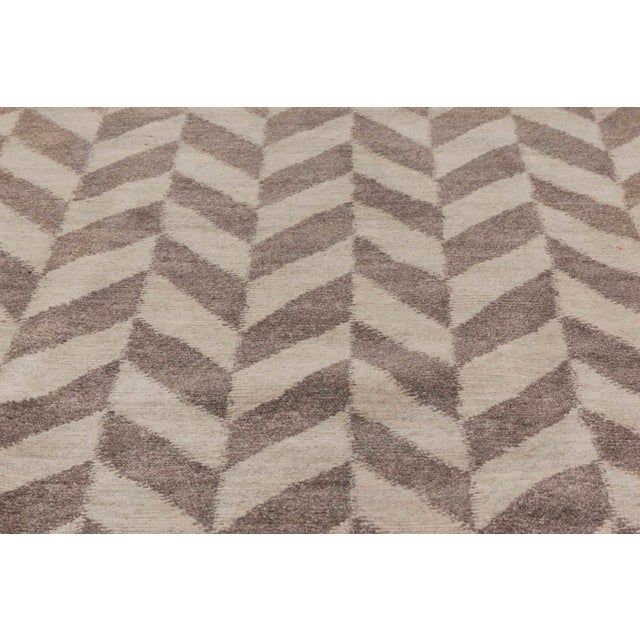 Oversized Geometric Terra Rug in Natural Wool by Doris Leslie Blau Size: 14'0" × 25'0" (426 × 762 cm) A hand knotted un-...