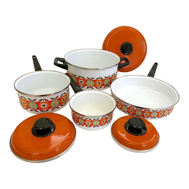 1960's Enamel Cooking Pot Set - 4 Piece For Sale