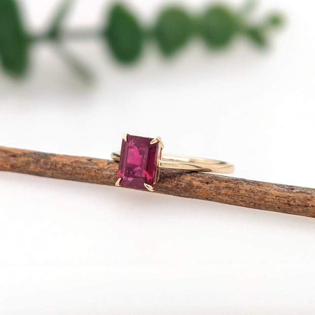 2.2ct Ruby Solid 14k Gold Emerald Cut Solitaire Ring Size 6.75 For Sale - Image 4 of 7