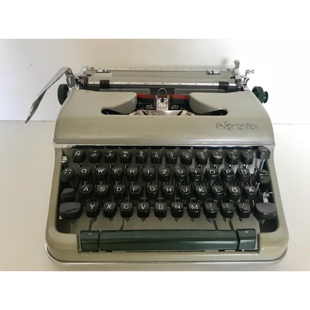 Vintage Model SM 4 Typewriter from Olympia, 1960s For Sale - Image 15 of 15