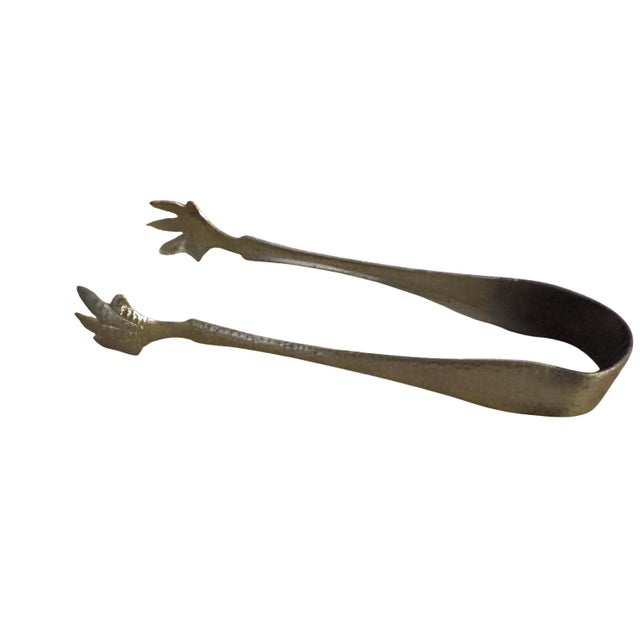 A charming mid 20th century pressed glass ice bucket formed to look like an old oak pail with 5 cups and a set of ice...