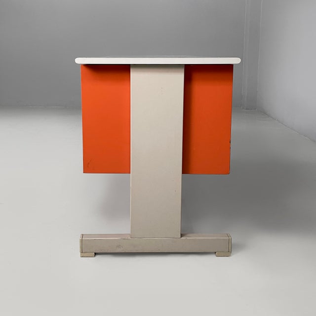 Ettore Sottsass Italian Orange Metal Sideboard by Ettore Sottsass for Olivetti, 1970s For Sale - Image 4 of 18
