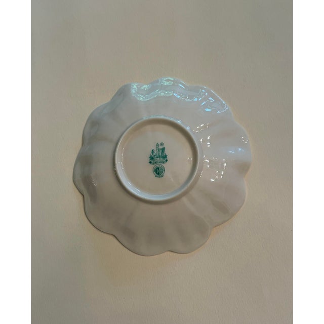 Cream 1970s Belleek Sugar Bowl and Floral Style Underplate For Sale - Image 8 of 10
