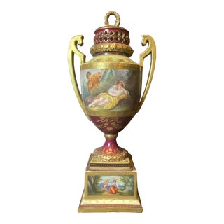 Early 19th Century 2-Handled Pedestal Urn For Sale