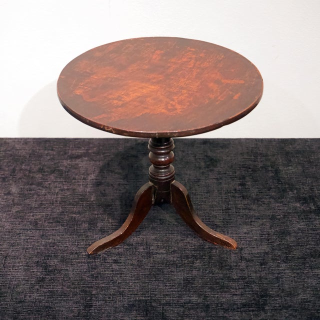An early 19th century mahogany tilt-top tripod table Mini, salesman or example sample. With tilt-top, tripod base.