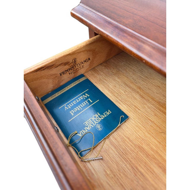 Chippendale 1980s Pennsylvania House End Table Nightstand Low Boy Cherry Chippendale Silver Chest For Sale - Image 3 of 17