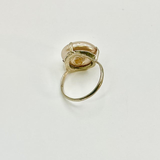 1940s 1940s Vintage Boho Chic Art Deco Hollywood Regency Mother of Pearl & Sterling Cocktail Ring, Size 8.5 For Sale - Image 5 of 11