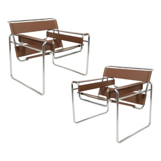 Pair of Marcel Breuer for Knoll Original Cognac Leather Wassily Chairs For Sale