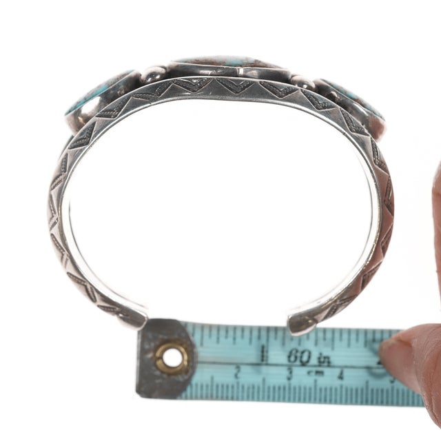 6.25" c1940's 3 Stone Navajo stamped silver cuff bracelet For Sale - Image 9 of 11