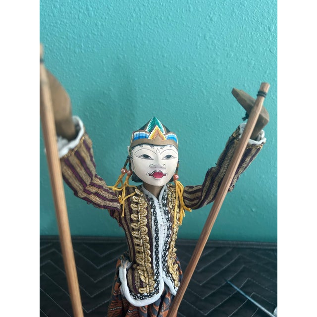 Pair of Mid-Century Indonesian Wayang Golek Carved Wood Puppets, C. 1950s–60s For Sale In Naples, FL - Image 6 of 6
