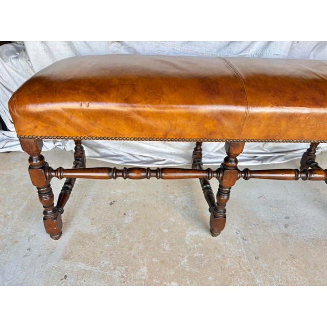 Late 19th Century French Louis XIV Style Walnut and Leather Bench For Sale - Image 4 of 12