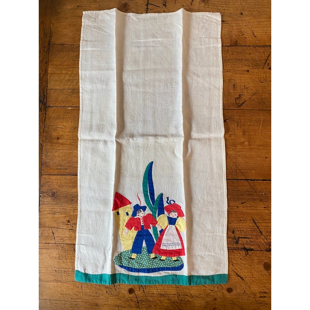 Vintage Linen Hand Appliqued Hand/Tea Towel, Spanish Motif For Sale In Portland, OR - Image 6 of 9