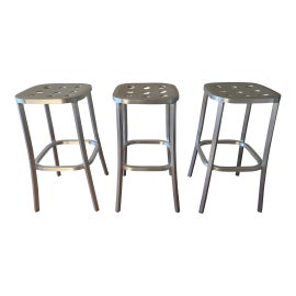 Example of Jasper Morrison Stools