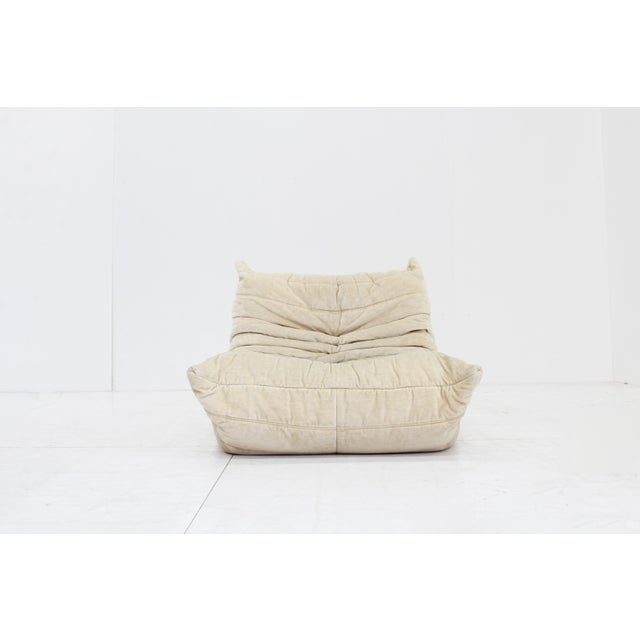 Vintage Togo Chair in Beige Velvet by Michel Ducaroy for Ligne Roset, 1980s For Sale - Image 9 of 16