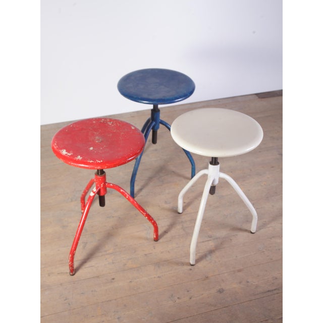 Adjustable metal stools in good working condition. minimum height is 40 cm, maximum height is 58cm, diameter of seat is 30...