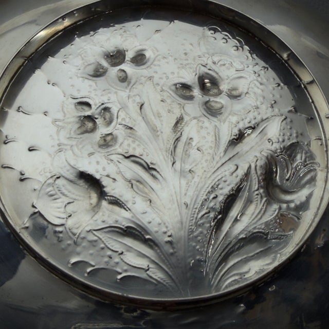 Metal 800 Silver Centerpiece with Relief Engraved Flowers by L. Greppi, 1960s For Sale - Image 7 of 11