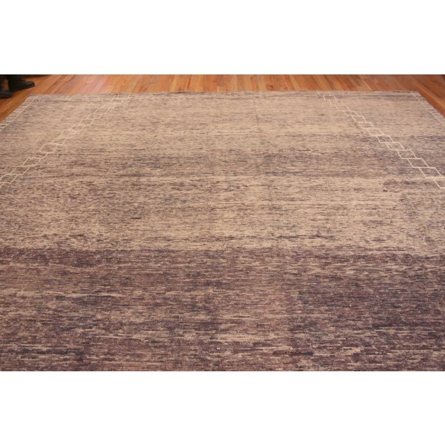 Early 21st Century Nazmiyal Collection Large Contemporary Rug For Sale - Image 5 of 8