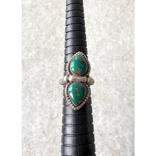Antique Blue/Green Turquoise and Sterling Silver Ring, Size 7 For Sale - Image 4 of 4