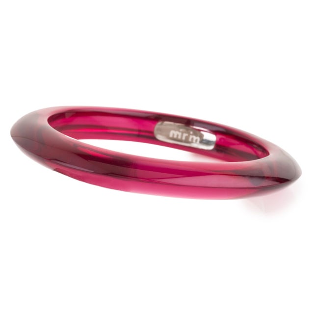 2000 - 2009 Miriam Salat Wine Red Translucent Resin and Sterling Silver Summer Bangle For Sale - Image 5 of 18