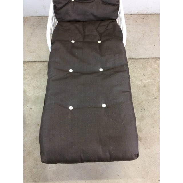 Vintage 1970s Outdoor Patio Adjustable Aluminum Lounger With Vintage Cushion For Sale - Image 12 of 12