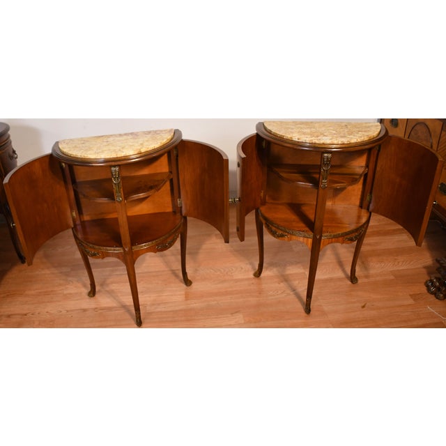 Brown 1930s French Louis XV Satinwood & Marble Top Pair Nightstands / Bedside Tables For Sale - Image 8 of 10