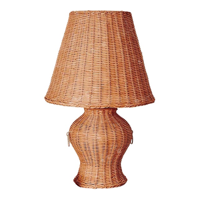 Rattan Retro Hand-Woven Table Lamp For Sale