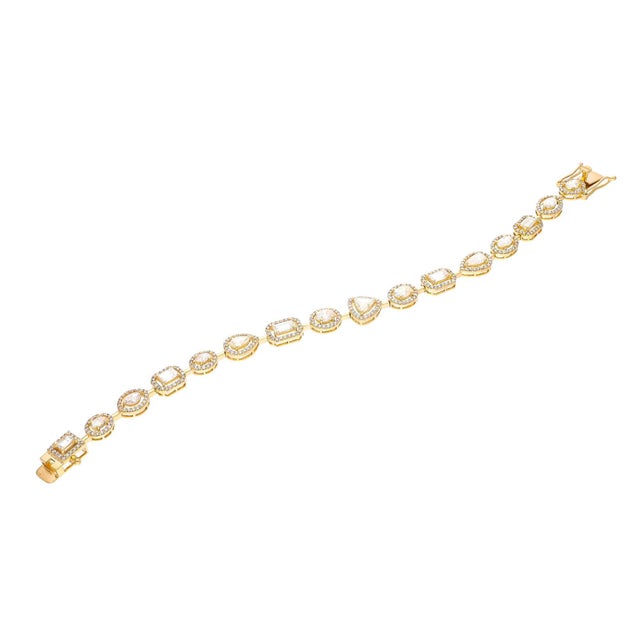Metal Natural Diamond Bracelet with 6.13cts Diamond in 18k Gold For Sale - Image 7 of 18