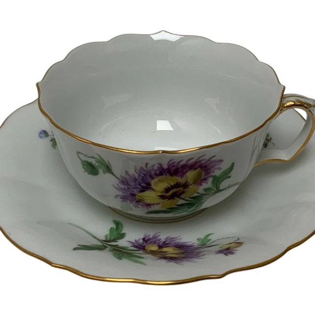 Vintage Rare Meissen Pfeiffer Period 25-Piece Multi-Floral Botanical Coffee & Dessert Service First Quality C1924-1934 For Sale - Image 10 of 12