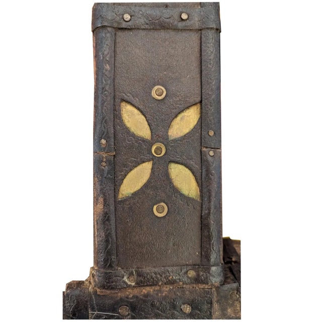 1960s Rustic Brown Reclaimed Teak Wood Square Coffee Table – 1 Piece For Sale In Houston - Image 6 of 8