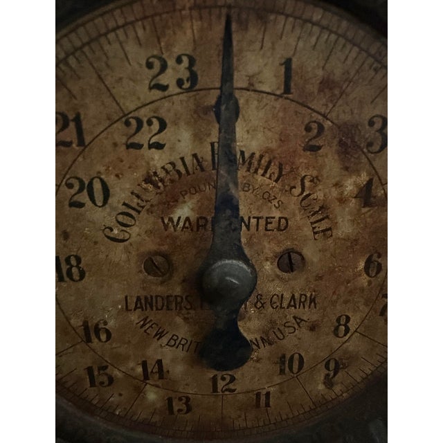 Early 20th Century Landers, Frary & Clark Family Scale For Sale - Image 4 of 4