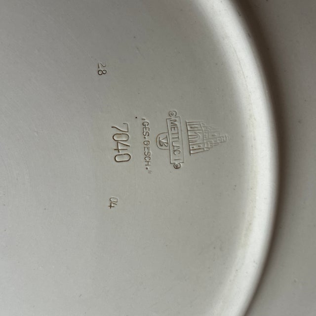Ceramic Large Wall Plate/Mettlach Phanolith Charger Designed by Jean-Baptiste Stahl for Villeroy & Boch Around 1900 For Sale - Image 7 of 10