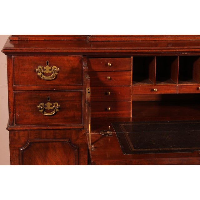 18th Century Mahogany Showcase Cabinet For Sale - Image 12 of 15