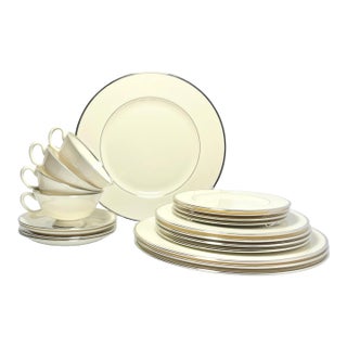 1980s Lenox “Montclair” Bone China Dinnerware Set, Service for 4 - 20 pieces For Sale