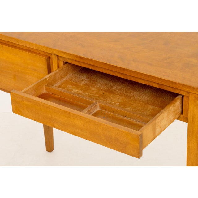 Conant Ball Maple Writing Desk For Sale In New York - Image 6 of 10