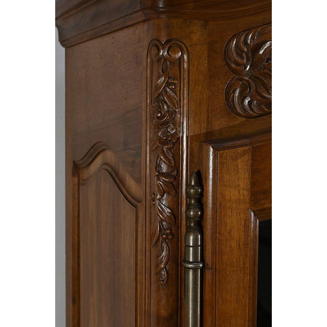 Brown Late 19th Century Louis XV Walnut Showcase Bookcase For Sale - Image 8 of 18