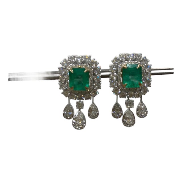 Natural Emerald & Diamond Stud Earrings in 18k Gold, 4.35ct For Sale