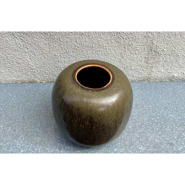 Brown Mid-Century Stoneware Vase in Brown Glazes by Valdemar Petersen for Bing & Grondahl, 1960s For Sale - Image 8 of 9