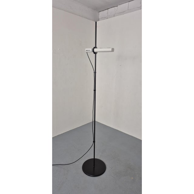 Aton Terra Floor Lamp by Ernesto Gismondi for Artemide, Italy, 1980s For Sale - Image 9 of 17