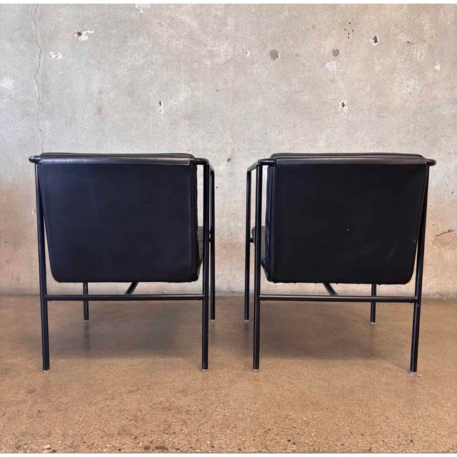 1990s 1990s Pair of Black Leather Brenda Arm Chairs by Antonio Citterio for Flexform #1 For Sale - Image 5 of 12