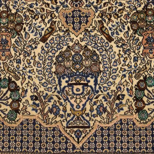 Middle Eastern Kum Rug in Wool For Sale - Image 5 of 8