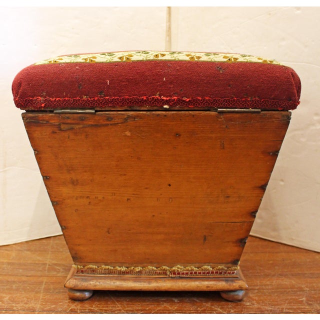 Mid 18th Century Circa 1835 English William IV Lift-Top Ottoman For Sale - Image 5 of 8