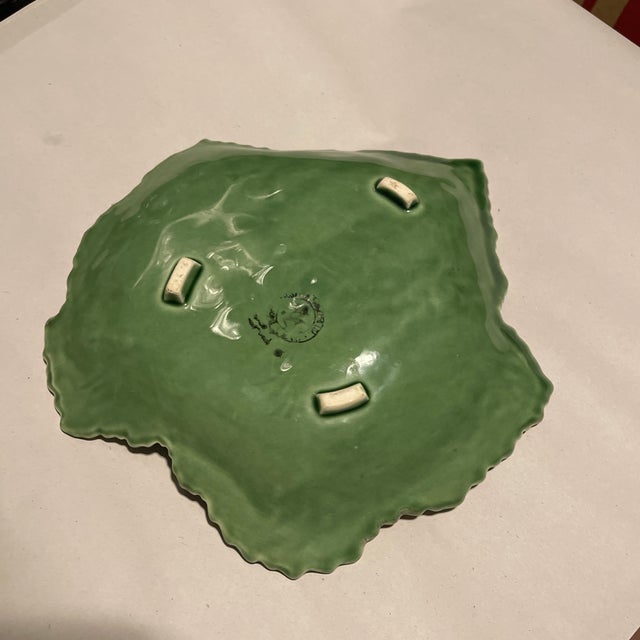 English Mid 20th Century Majolica Leaf Plate For Sale - Image 3 of 3