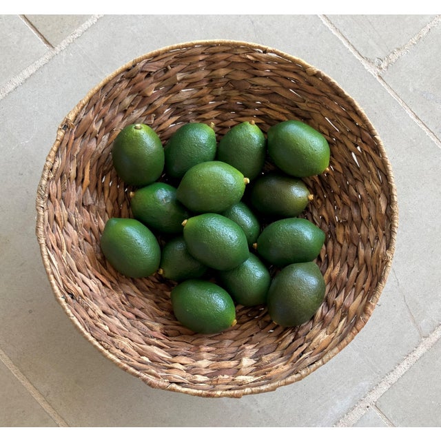 Late 20th-Century Handwoven Water Hyacinth Pedestal Centerpiece Bowl For Sale - Image 4 of 18