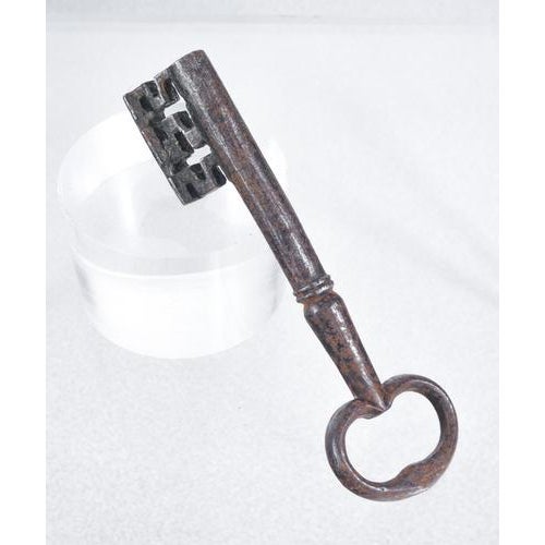 Ancient Lock with Iron Key, 1800s For Sale - Image 4 of 18