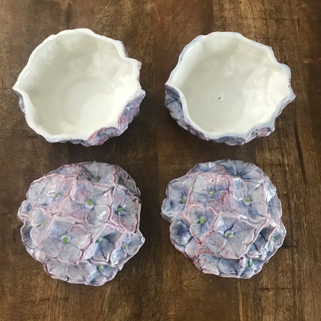 Vietri Italy Pink and Lavender Lidded Hydrangea Flower Trinket Boxes - a Pair For Sale - Image 9 of 10